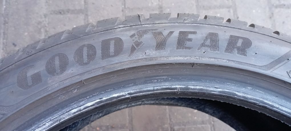 Opona 1szt 245/40/18 97W Goodyear Vector 4Seasons Gen 3 2023 Idealna