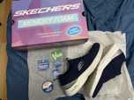 Calçado Skechers memory foam