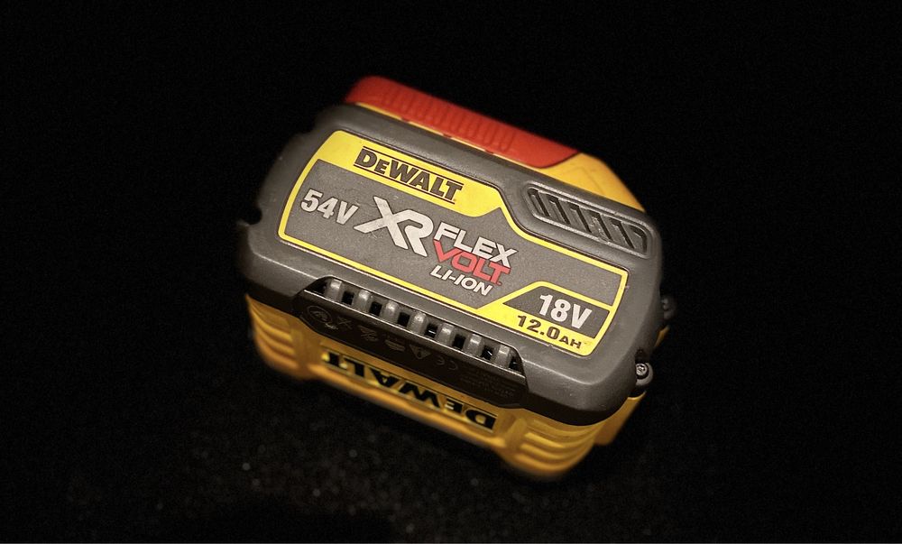 Акумулятор /Батерея Dewalt Flexvolt 12ah -2022рік