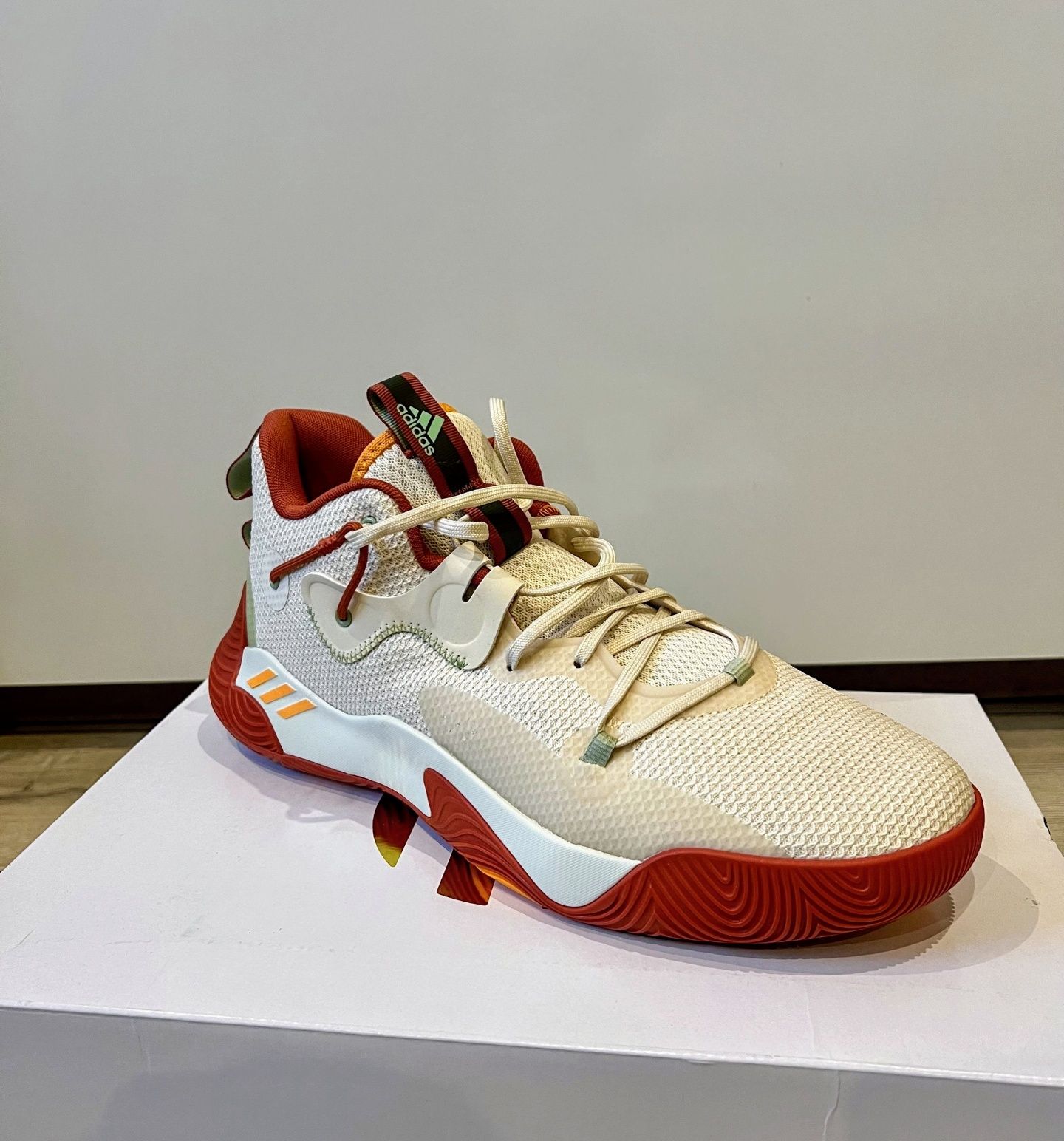 Buty Adidas HARDEN StepBack 3