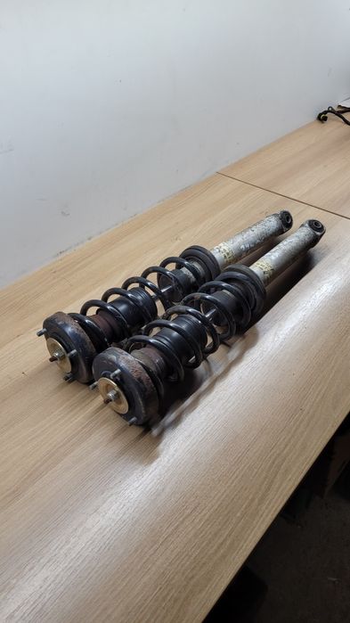 Amortyzatory tył bmw e39 m pakiet