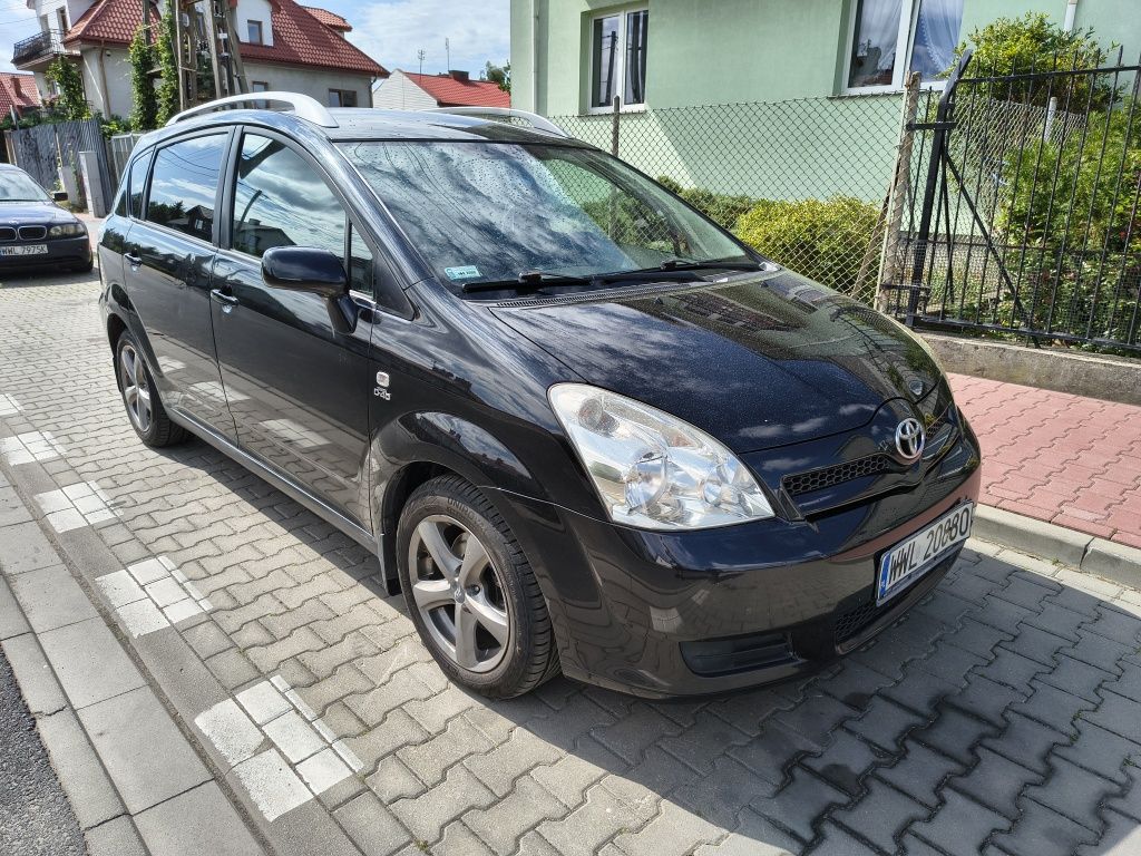 Sprzedam Toyotę Corolle Verso wer. 7 osobowa