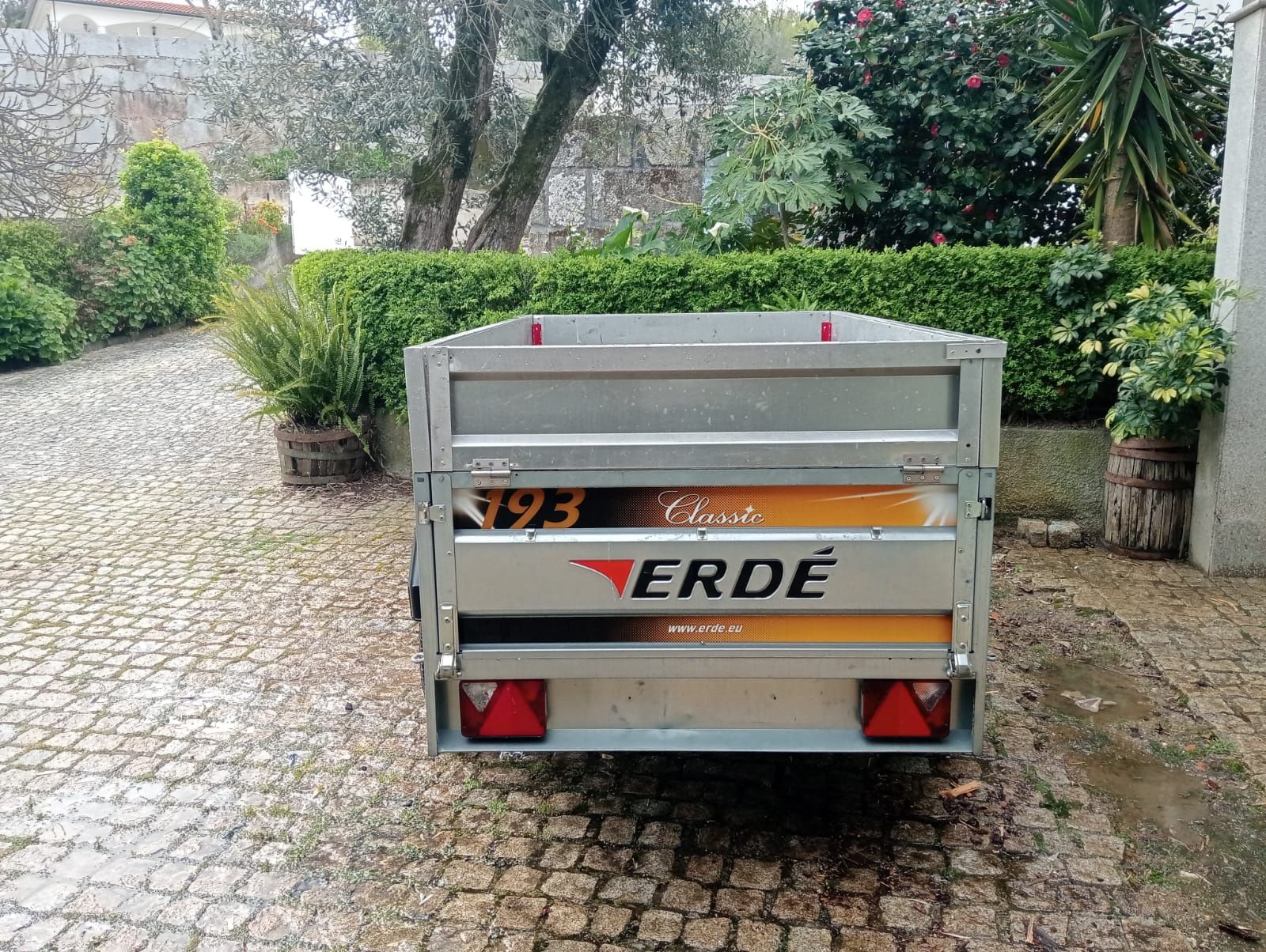 Reboque/Atrelado