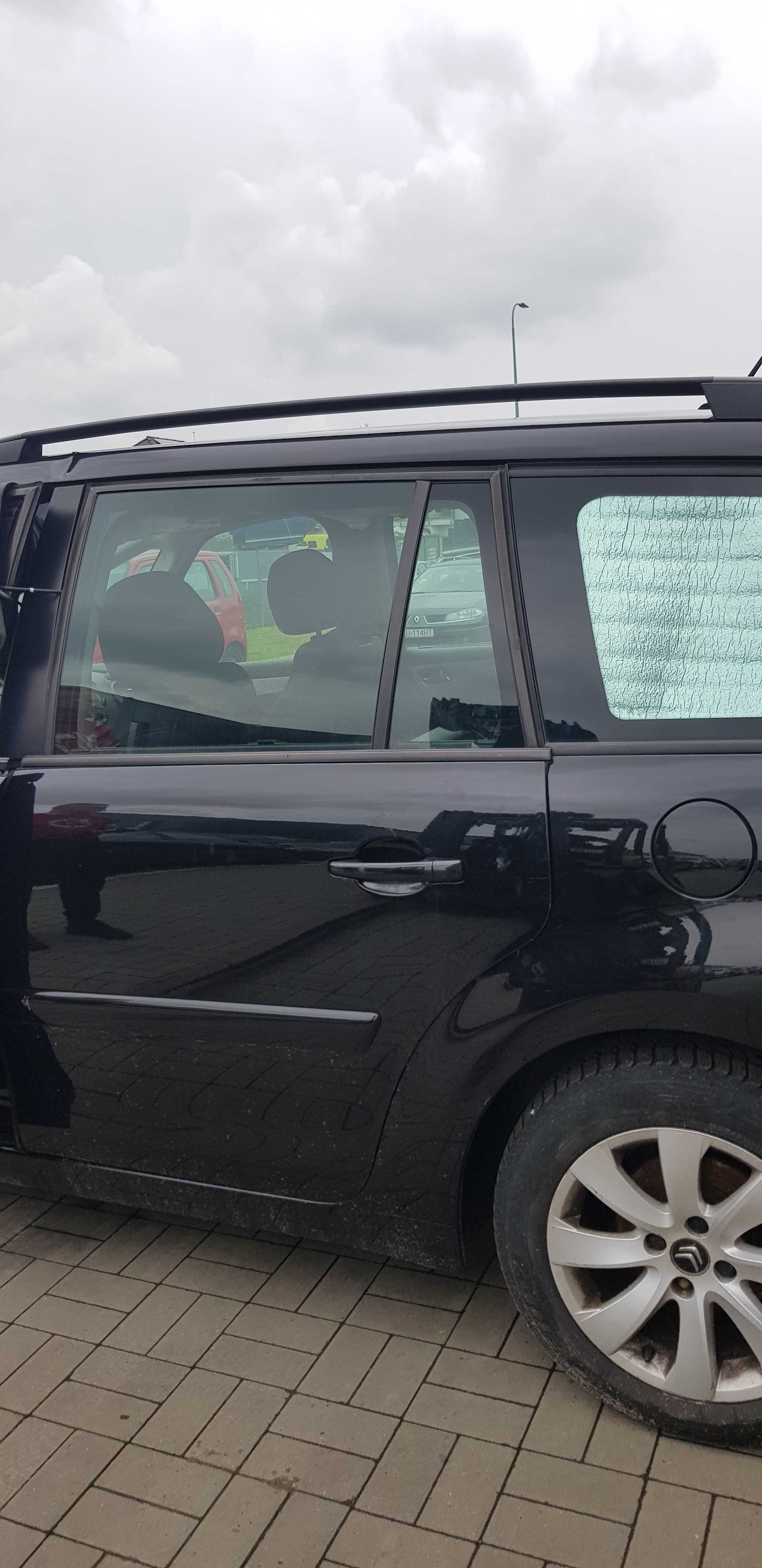 Citroen C4 Grand Picasso klapa zderzak  tył EXYB