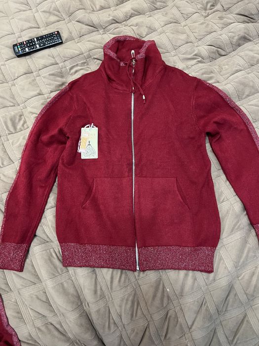 Теплий жіночий костюм