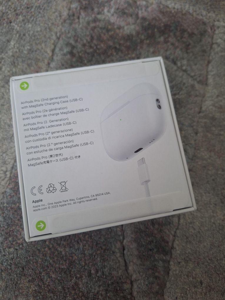 AirPods  pro 2 USB c