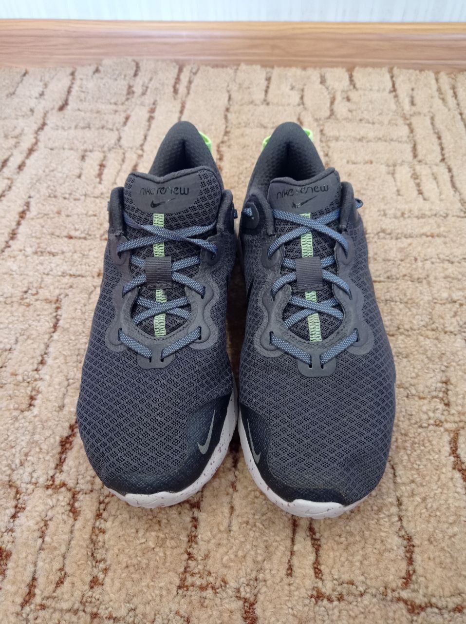 Кроссовки Nike Renew