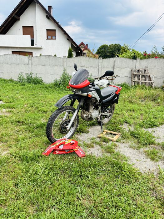 Kymco stryker 125 kat B enduro wr xt dr ttr