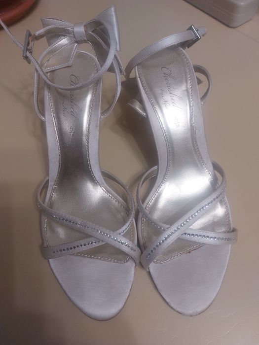 Продам жіночі босоніжки