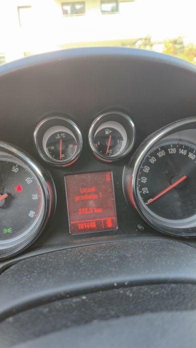 Opel Astra J 1.6 180km.