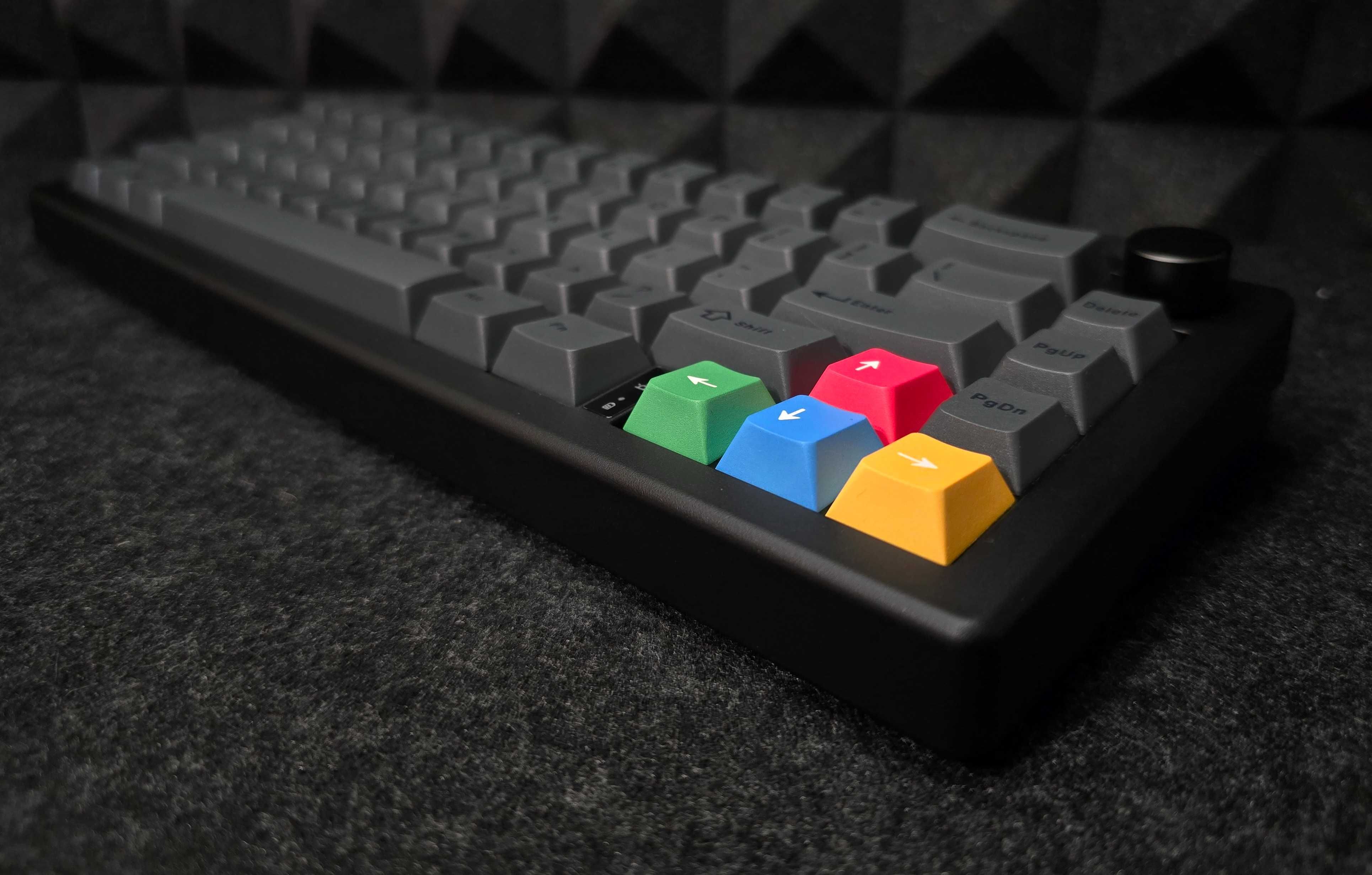 Кастомна механічна бездротова клавіатура GMK67 2,4 ГГц Silent Lemon V2