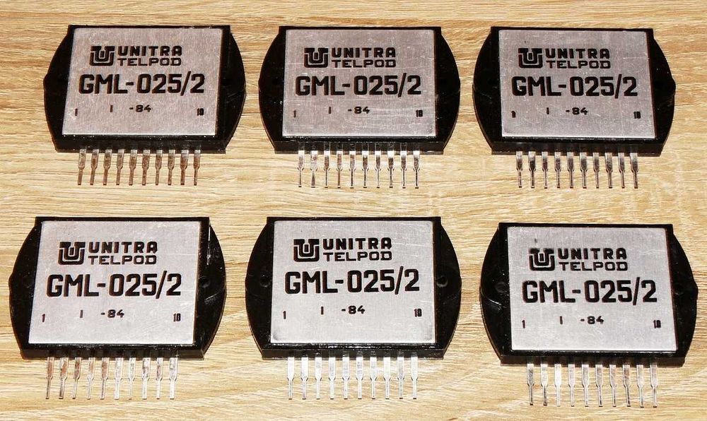 Wzmacniacz hybrydowy mocy 25 W, GML-025/2 UNITRA TELPOD RETRO