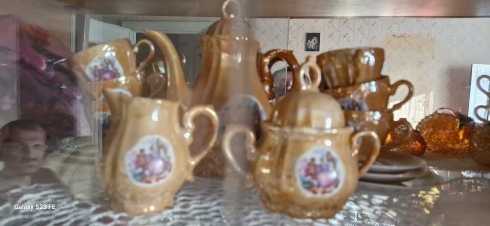 Сервіз Мадонна,Японія