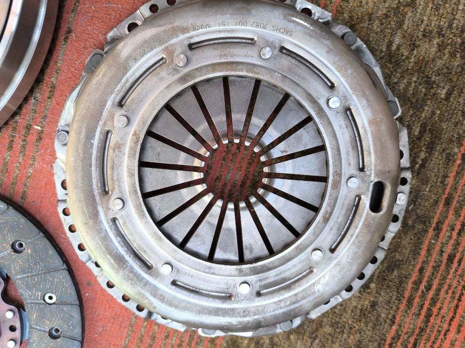 Комплект щеплення Volvo v50 2.0d d4204t Sachs 2290601020