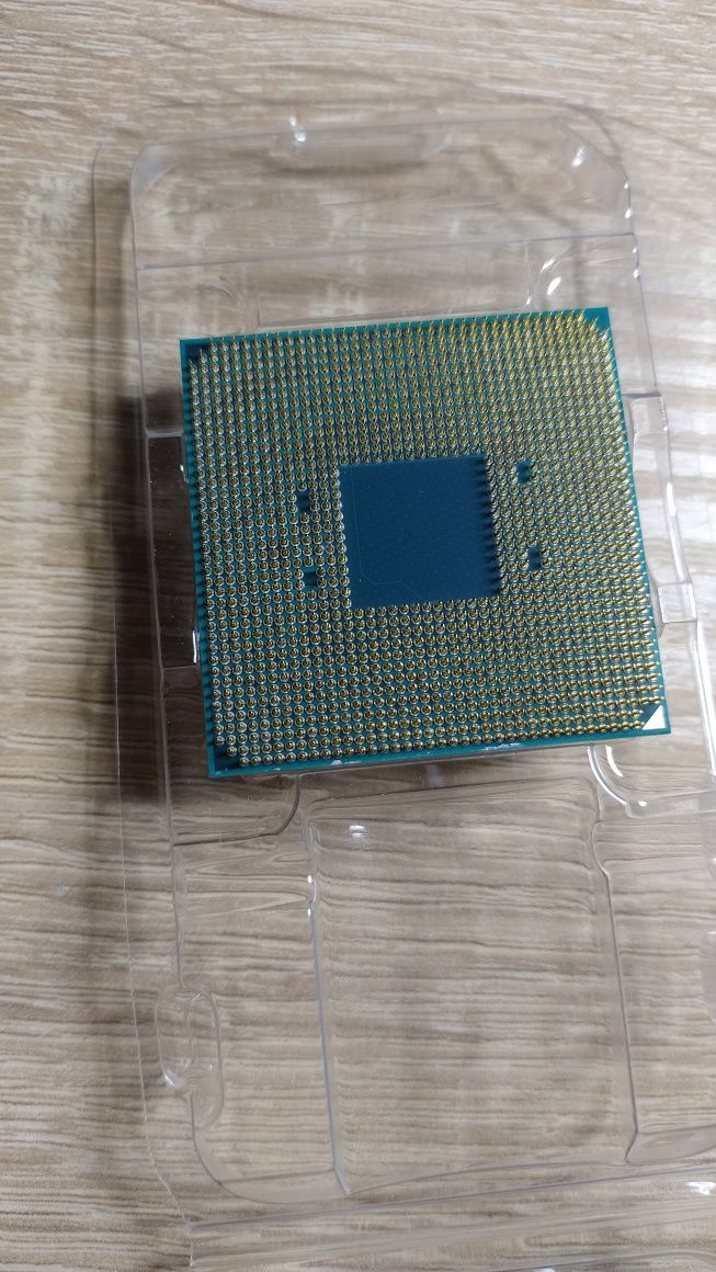 AMD RYZEN 5 2600 6/12 3.9 GHz