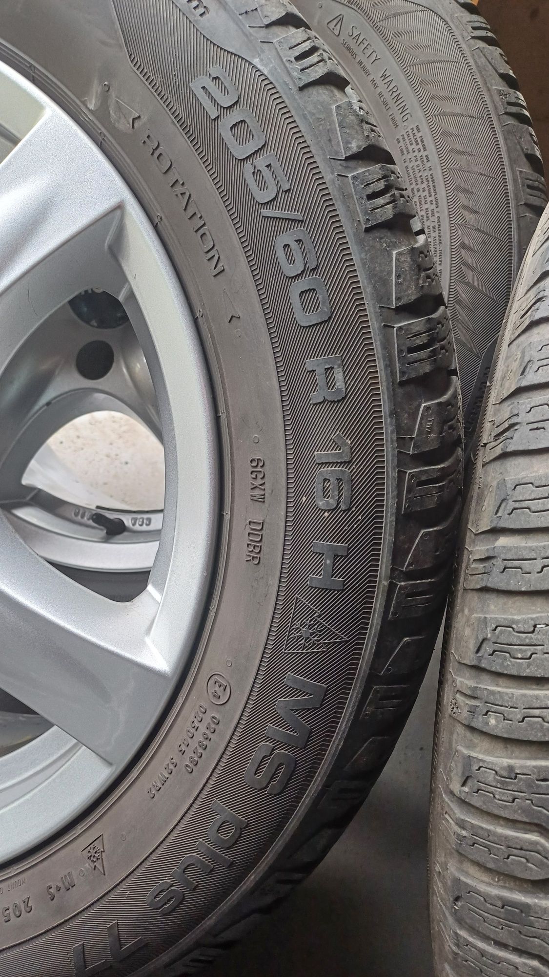 Opony zimowe Uniroyal 205/60 R16, 2019r