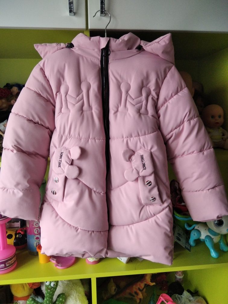 Продаю курточку зима на девочку качестве отличное