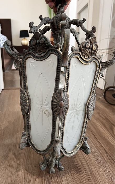 Candelabro de latão rococó.Anos 40 vintage