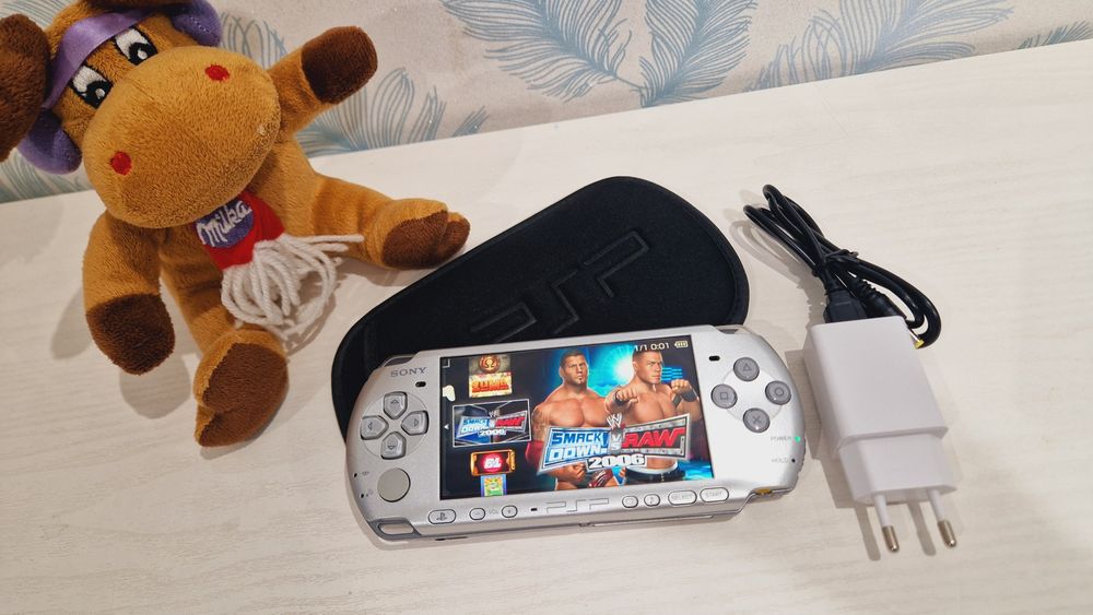 Sony PSP 3000 l 64гиг 138игр +чехол!