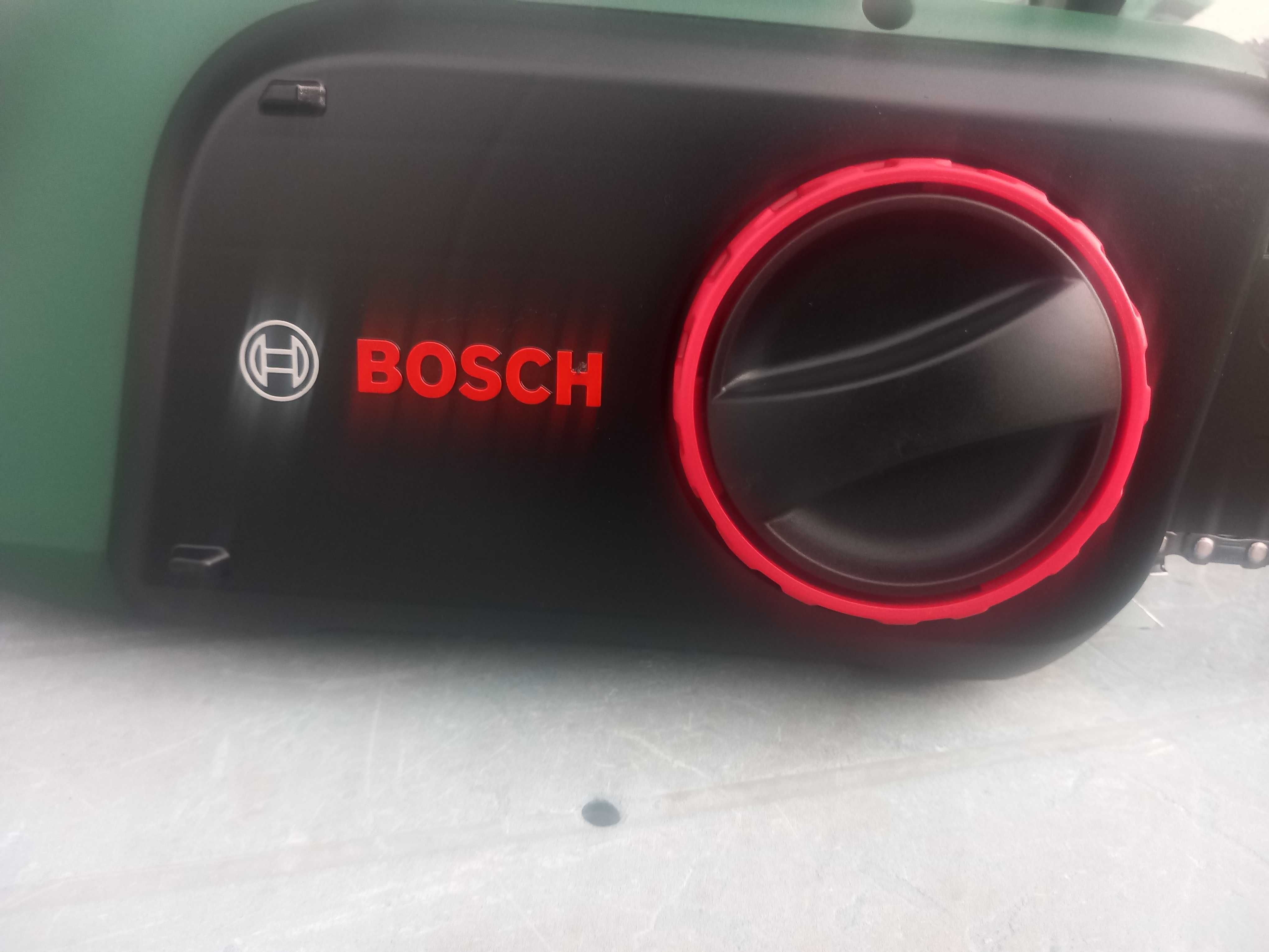 Piła elektryczna Bosch universalchain35 jak nowa 1800 Wat