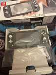 Продам Nintendo Switch lite полный комплект