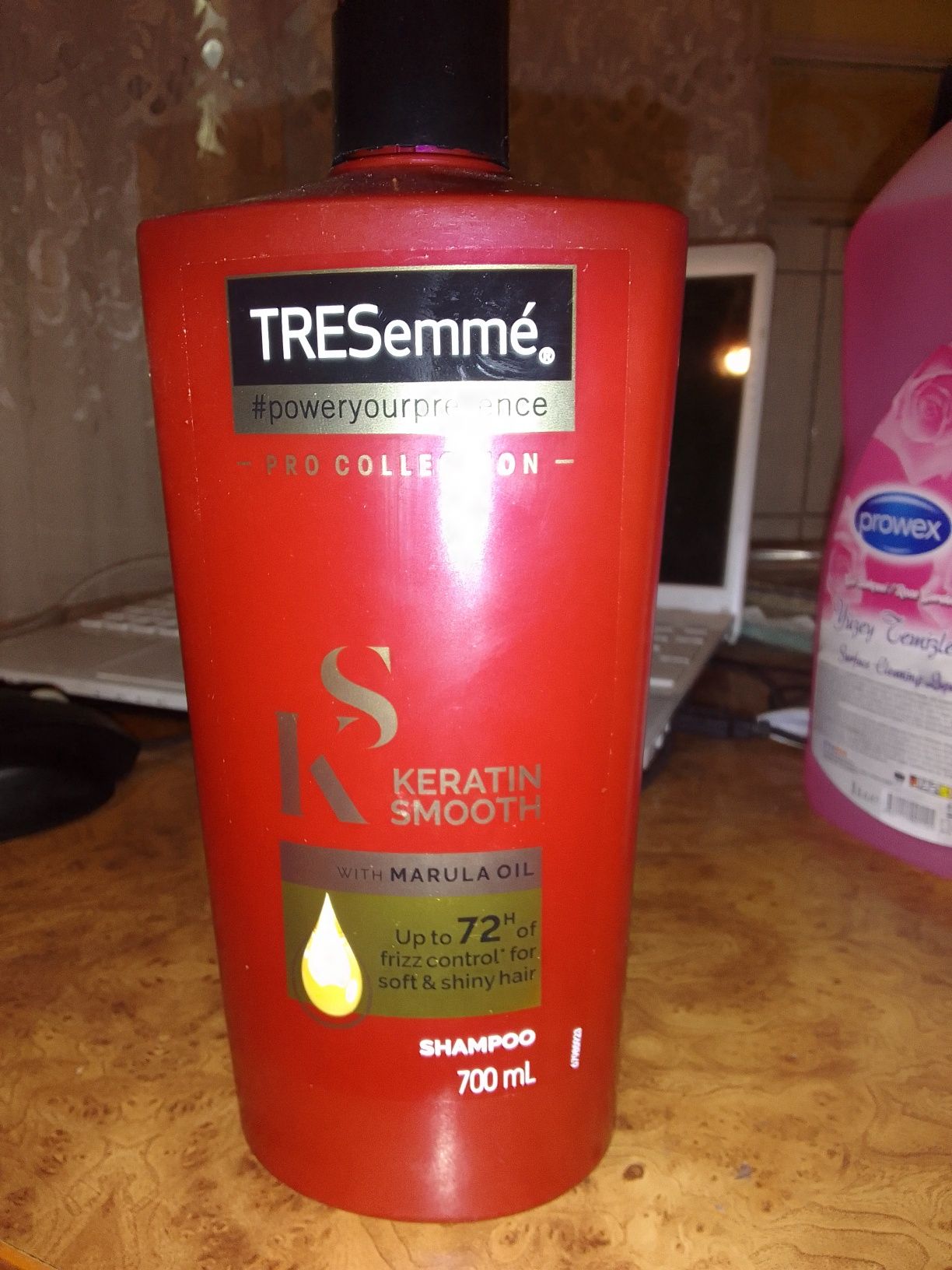 Шампунь TRESemme . Кератин . С натуральным маслом . (700мл)