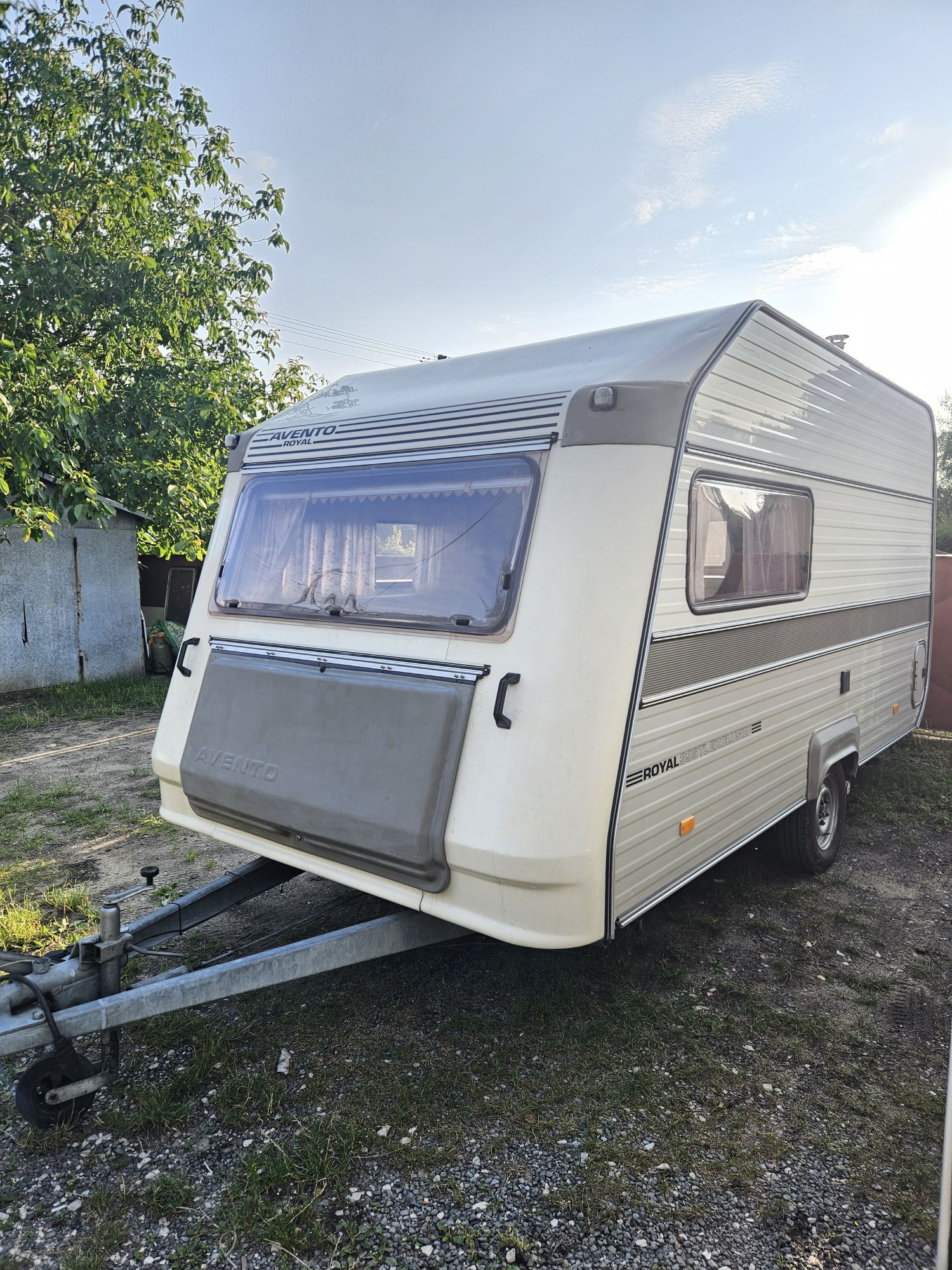 Przyczepa kempingowa Avento Royal 396 Bojler przedsionek WZOROWA!!!