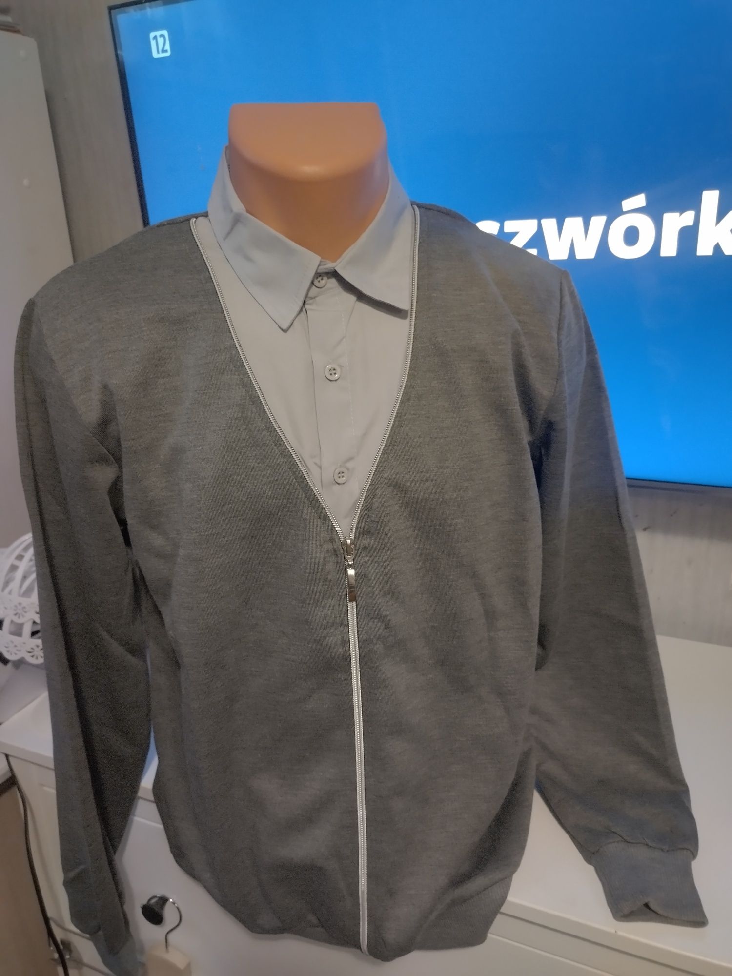 Sweter męski z kołnierzykiem - V2