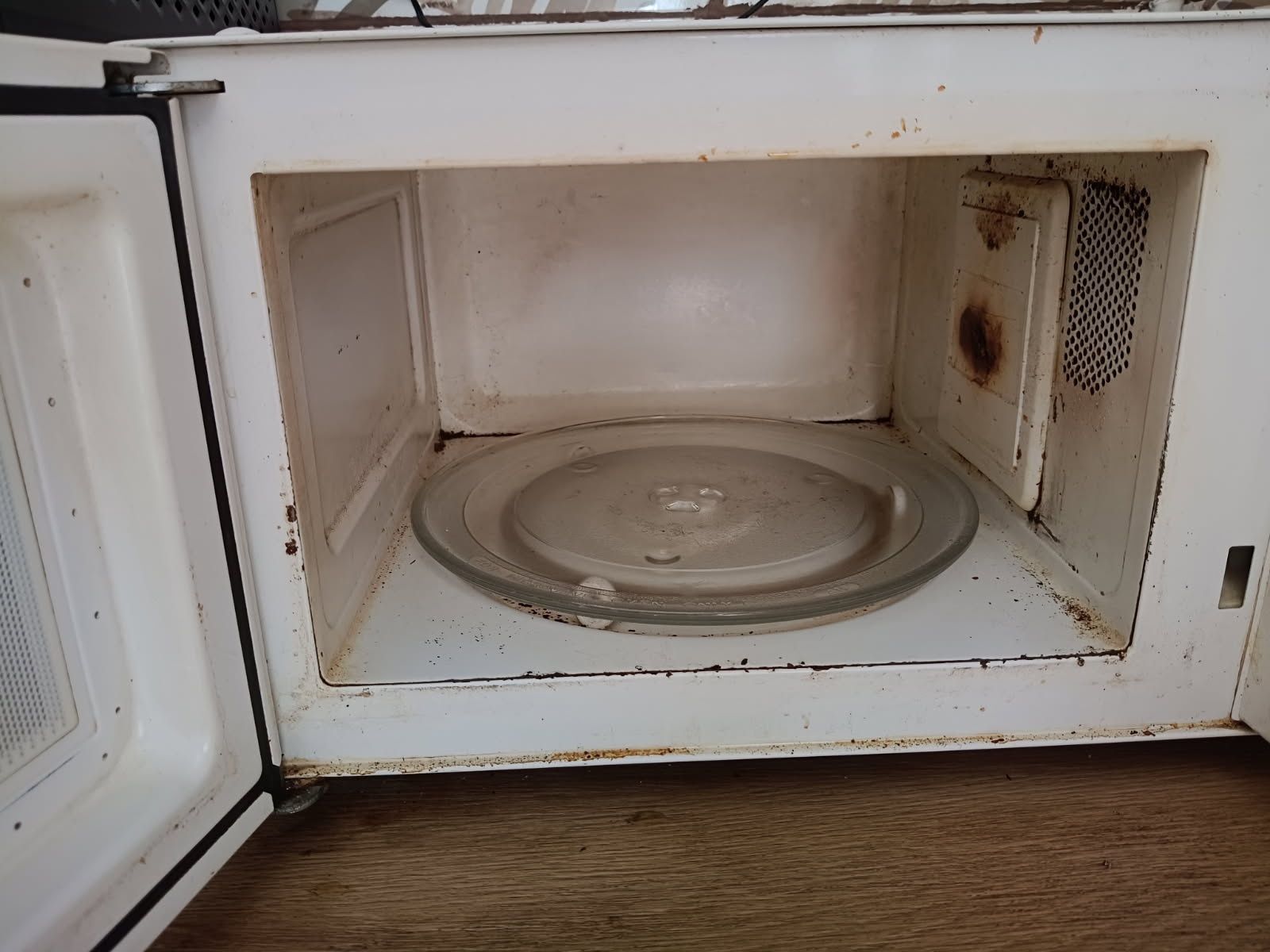 Kuchenka mikrofalowa mikrofalówka
