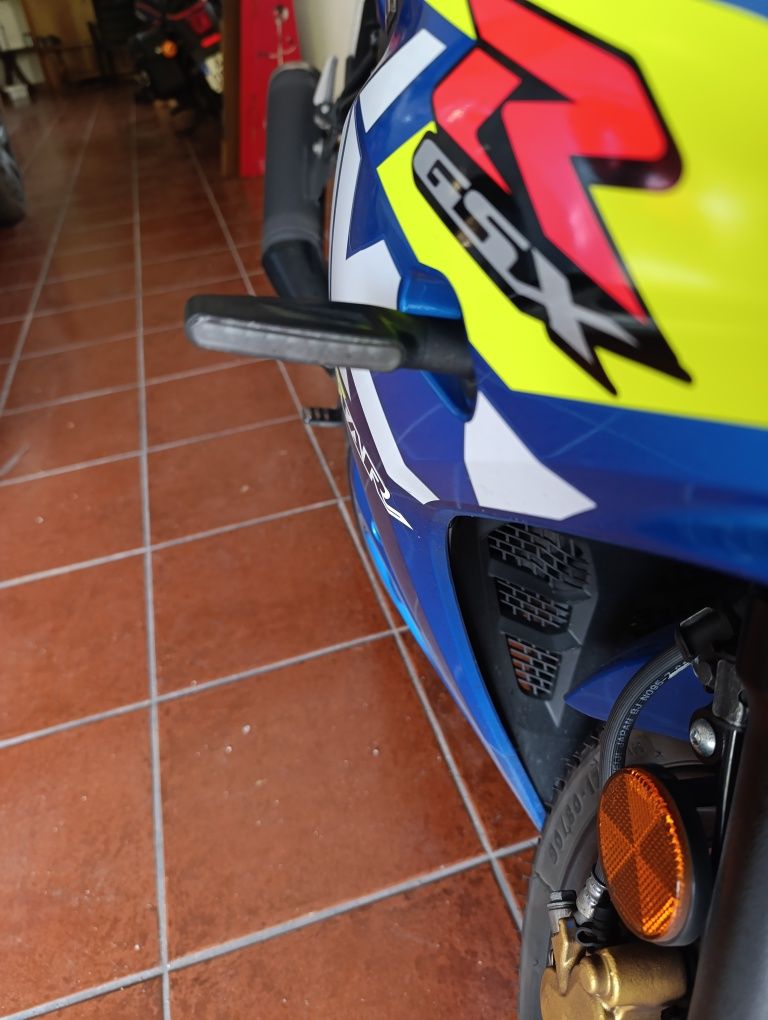 Mota GSXR 125 de 2024