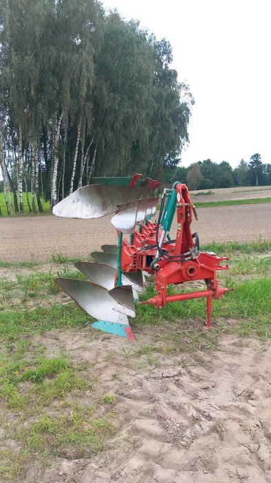 Pług obrotowy 4 skibowy Kverneland 150B