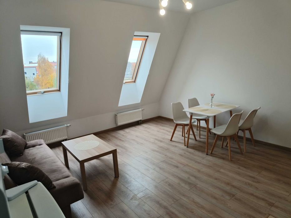 Wynajmę dwupokojowe mieszkanie w centrum Giżycka