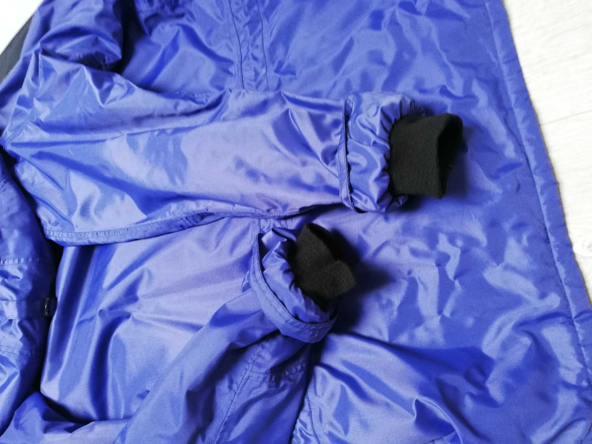 Płaszcz Helly hansen L przeciwdeszczowy  męski Stan bdb