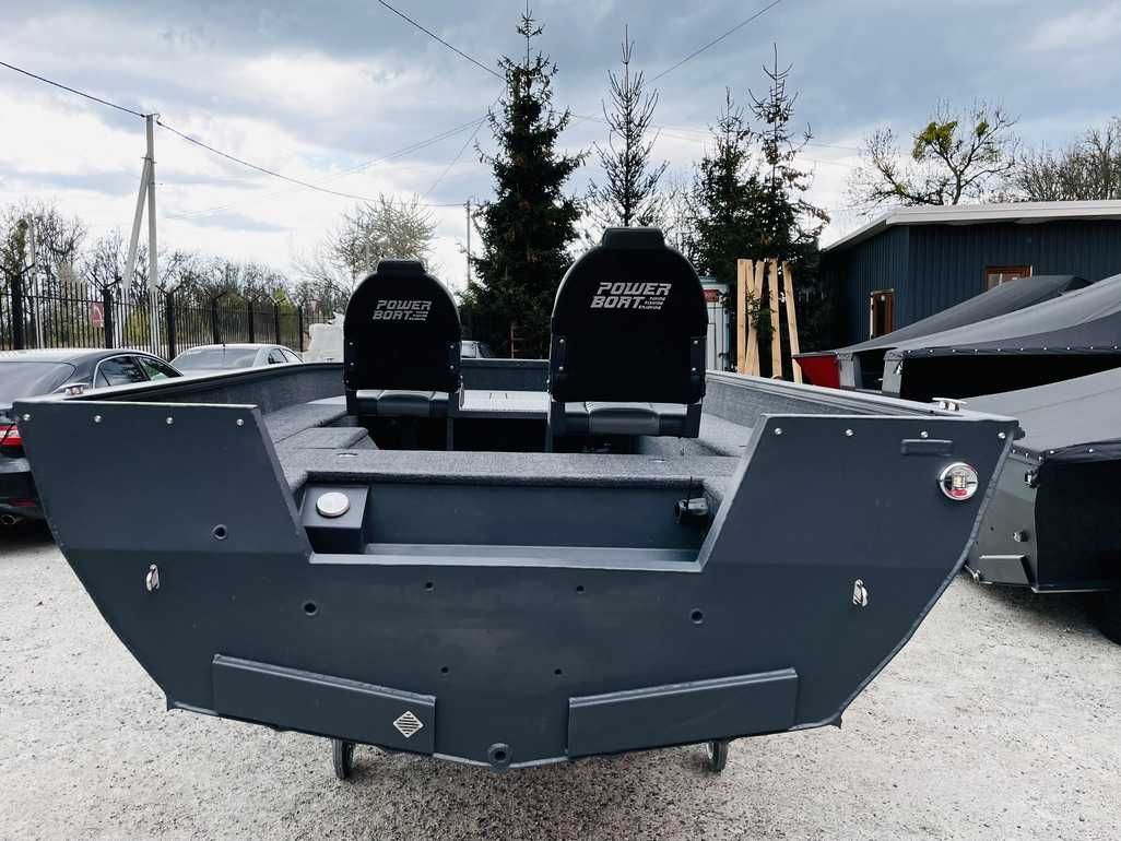 Човен Powerboat 470 TL