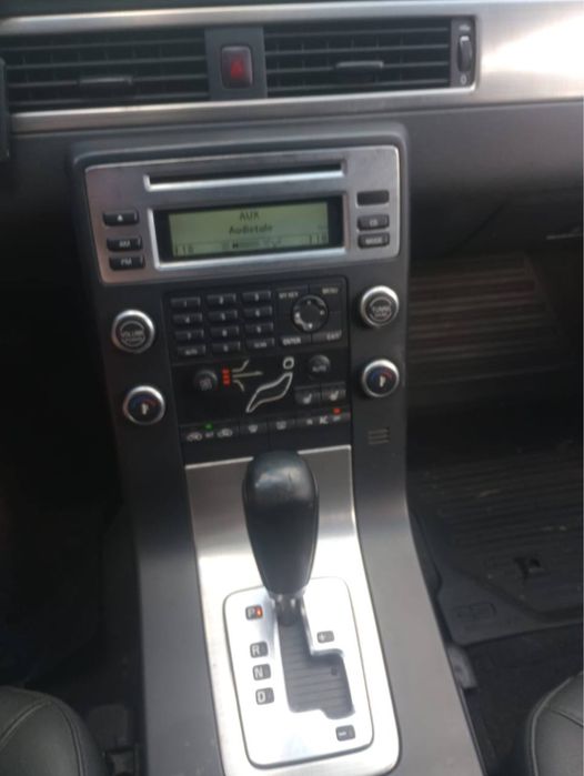 Volvo V-70 2008 р. 2.4 D 120 kw пробіг 317