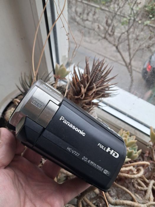 Цифровая видеокамера Panasonic HC-V727