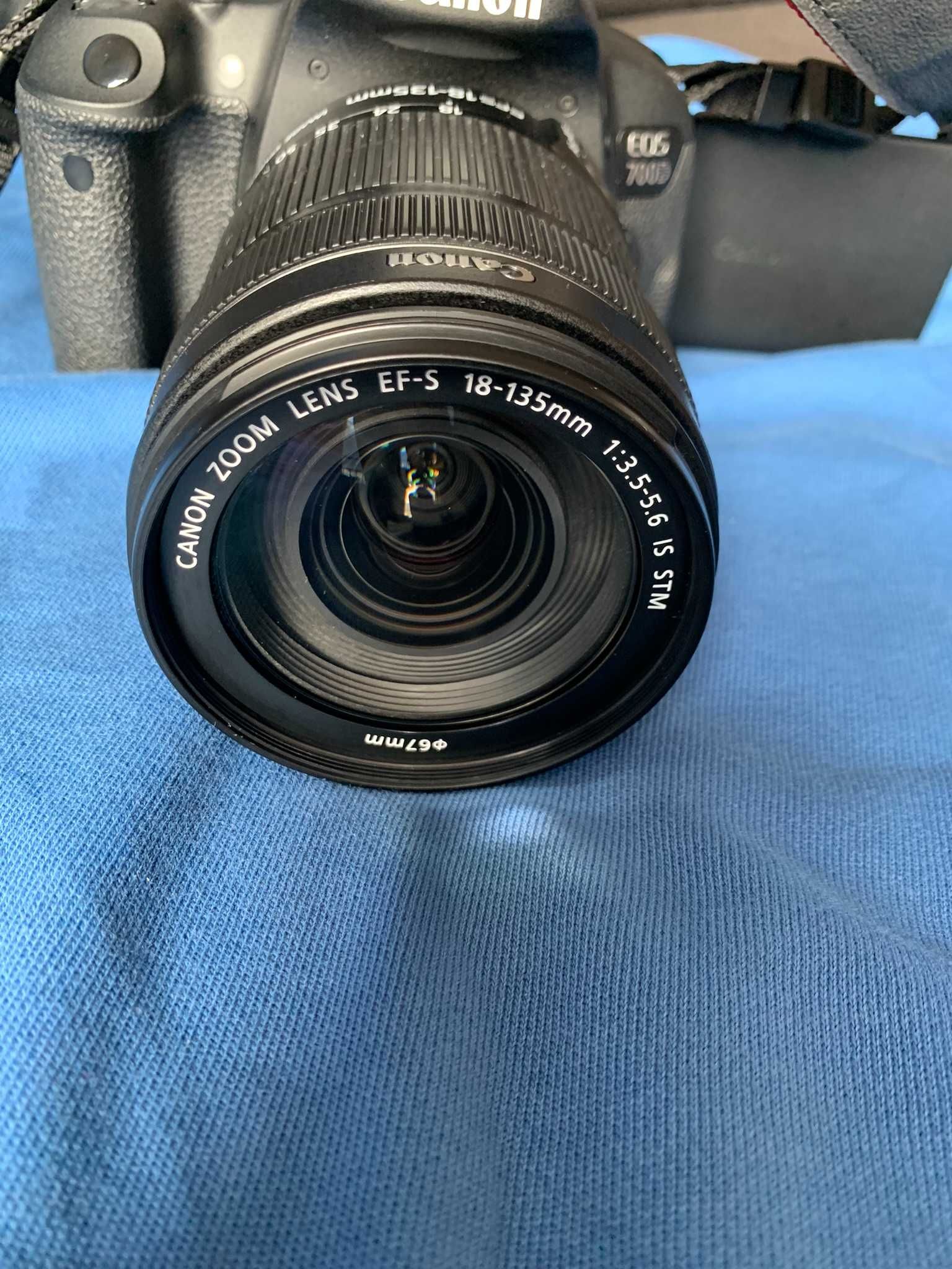 Aparat Canon EOS 700D EF-S 18-135 IS STM