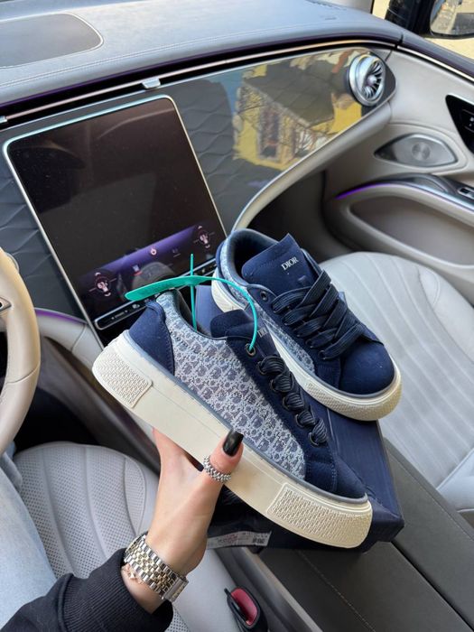 Кеди в стилі Christian Dior