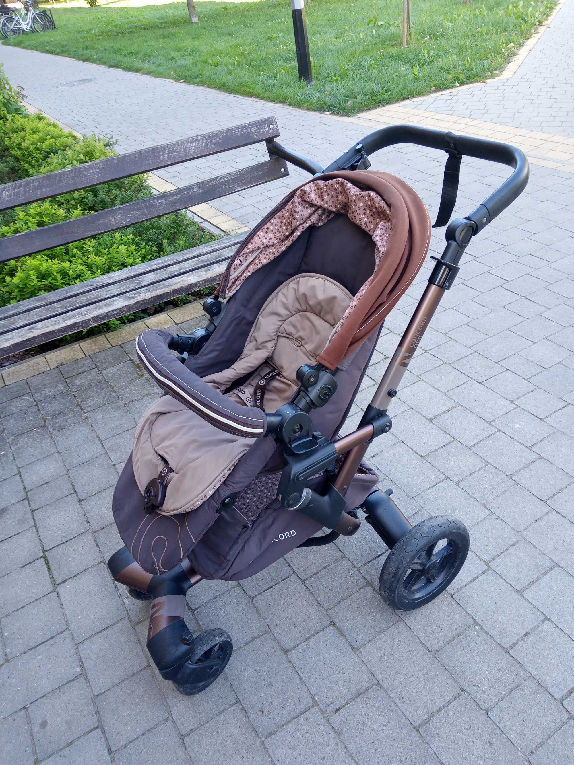 Wózek spacerówka Concord Neo - cały zestaw 3 w 1