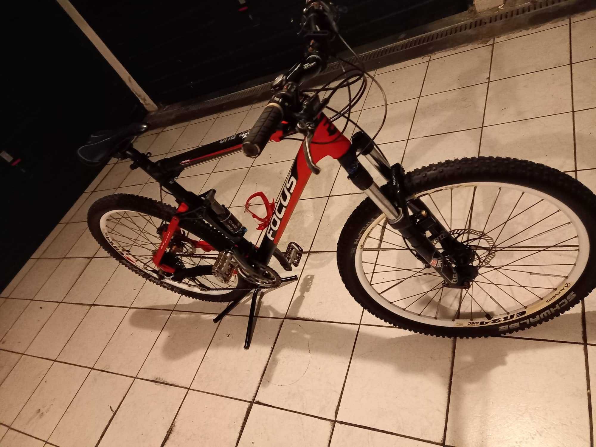 bicicleta btt focus super bud