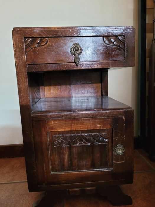 Mobilia de quarto antiga