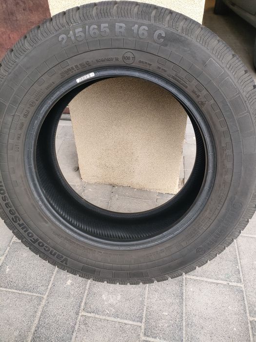 Opona 215/65r16C 109/107 R Continental VancoFourSeason 2
