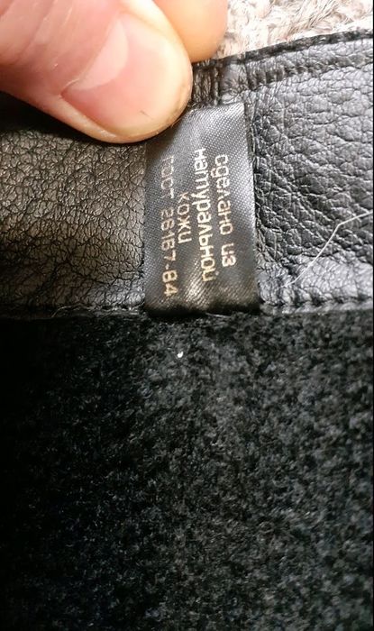 Зимові жіночі шкіряні чоботи.