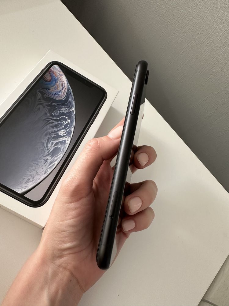 iPhone XR, 128 gb, black