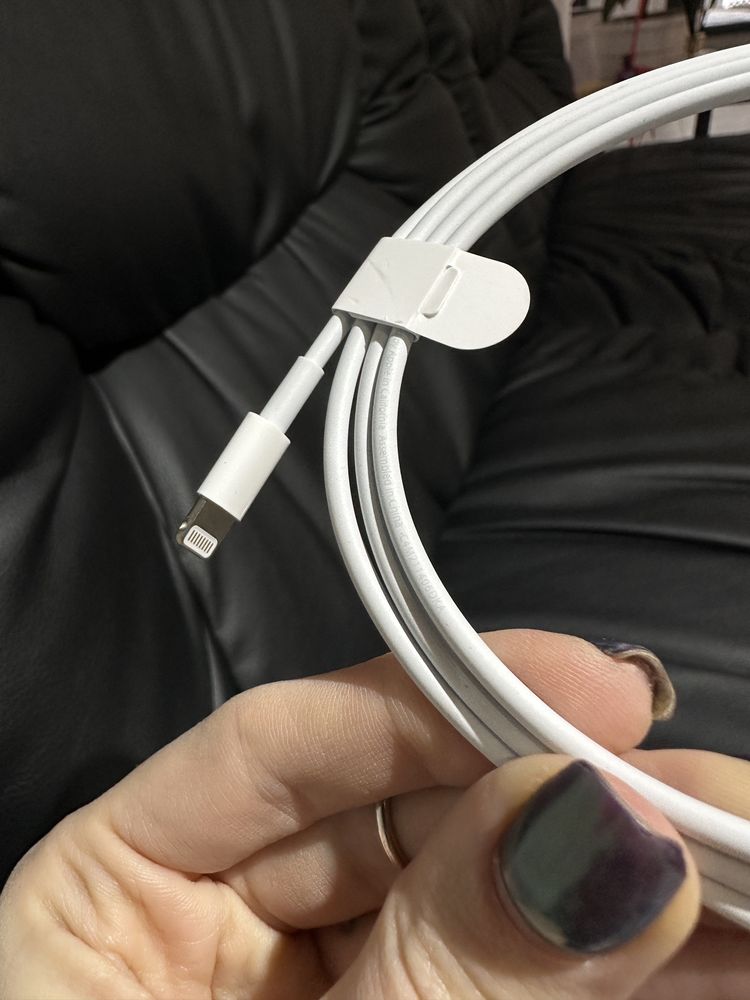 Нові оригінальні шнури USB to Lightning