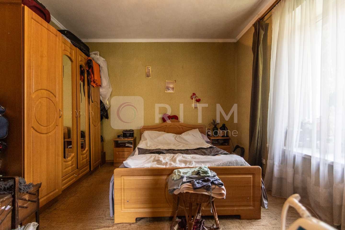 Продаж 3-кімнатної квартири в центрі міста!