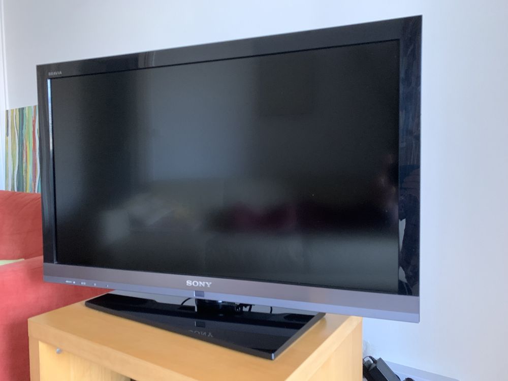 TV SONY® MODEL  KDL - 32EX710 de 32” de ecran