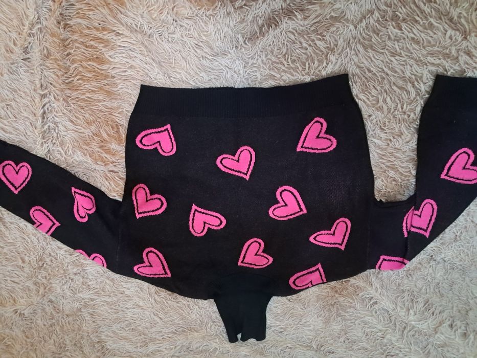 Світер на дівчинку