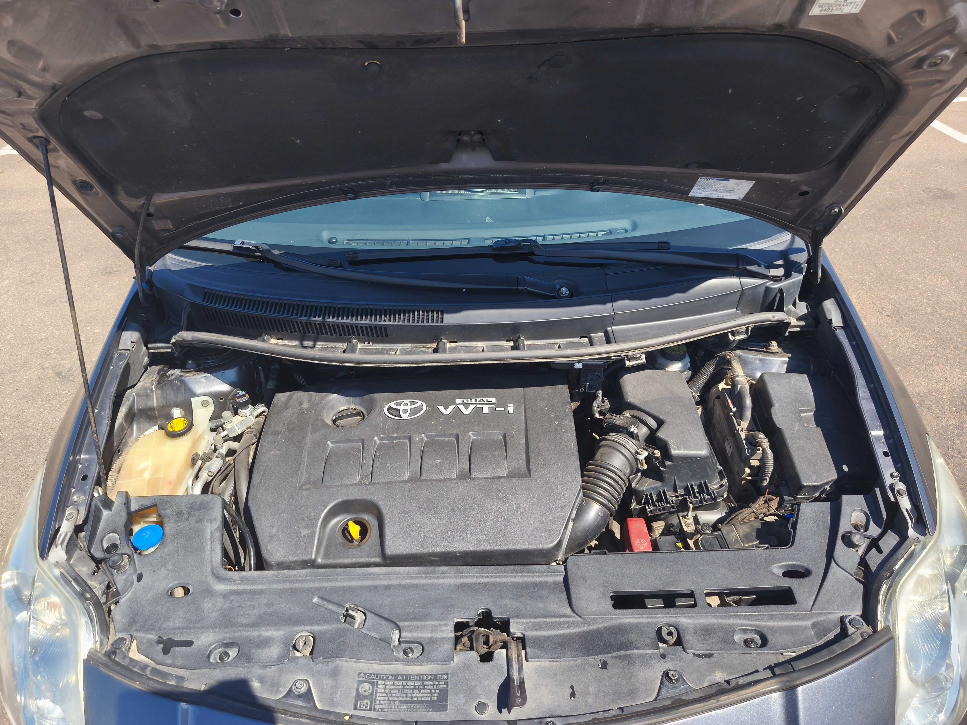 Продам ЖИВОЙ Аурис 2008г. 1.6 газ/бен МКПП Toyota auris МЕХАНИКА