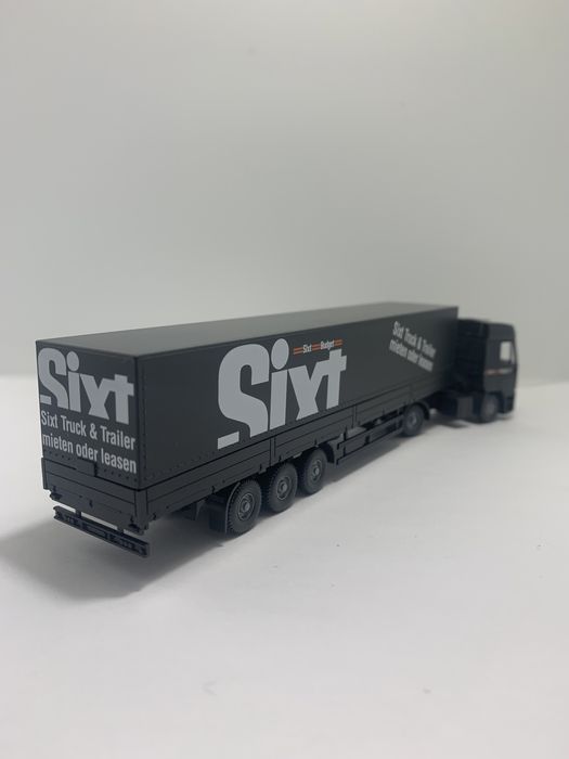 Iveco com reboque Sixt da Wiking escala H0 1/87